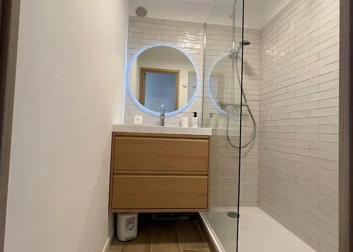 De La Pinede A La Vue